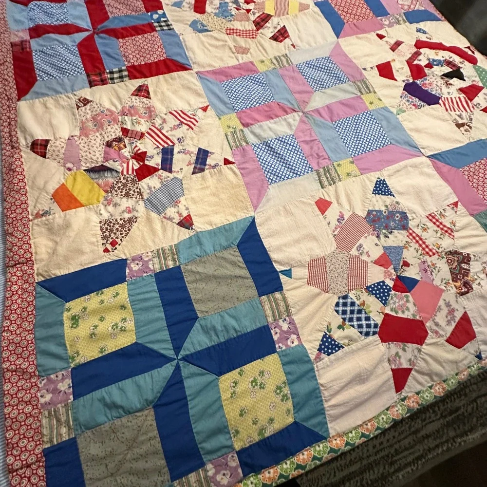Vintage MCM Quilt 80x64 Multicolor Hand Sewn Patchwork Star/Pinwheel